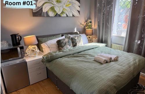 Acocks Green House | Mikab Inn Premium Room For Family & Solo in Birmingham