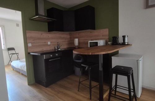 Barbatre Apartment | Milano, 4 Pers, Centre-ville, Confortable