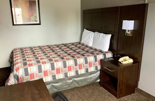 Collingwood Hotel | Milestone Motel