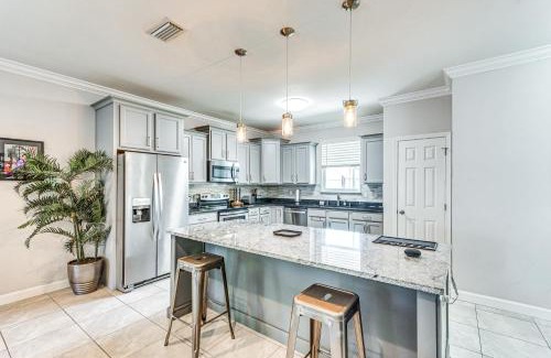 Mary Esther House | Military-Friendly Home Near Navarre Beach and Base!