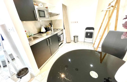 Mill Road Apartment | Mill Apartment