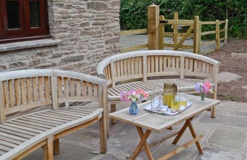 Peterchurch House | Mill Cottage