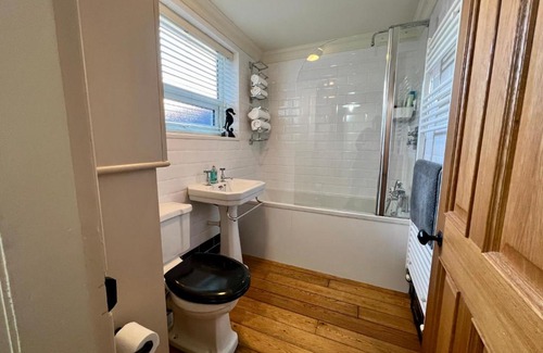 Cleethorpes House | Mill Cottage, New Refurbished, 2 Bed, Cleethorpes