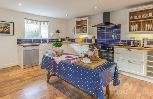 Berwick-upon-Tweed Cottage | MILL HOUSE, pet friendly, with a garden in Lowick