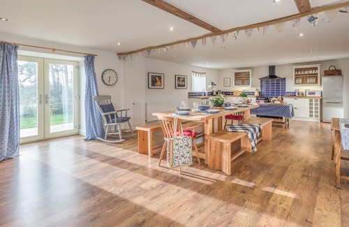 Berwick-upon-Tweed Cottage | MILL HOUSE, pet friendly, with a garden in Lowick