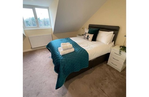 West Bromwich Apartment | Mill Street by JLJ Apartments