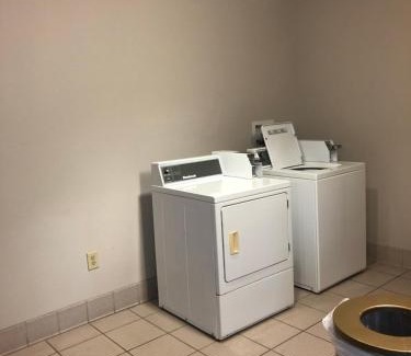 Ellisville Hotel | Millennium Inn