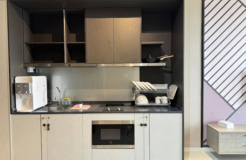Kuala Lumpur Condo | Millerz Square Sky Pool & Ham