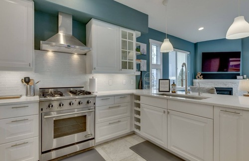 Central Park House | Million dollar views, affordable luxury, rooftop deck! Vacation in style!