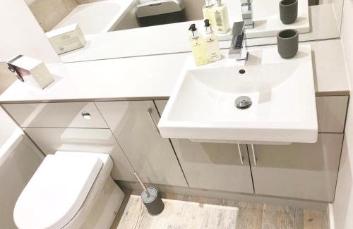 Bakewell Apartment | Millstream Mews