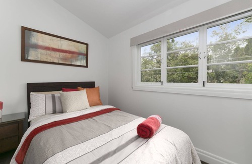 Auchenflower House | Milton Mews Townhouses - Family/Pet Friendly and only 5km from the Brisbane CBD