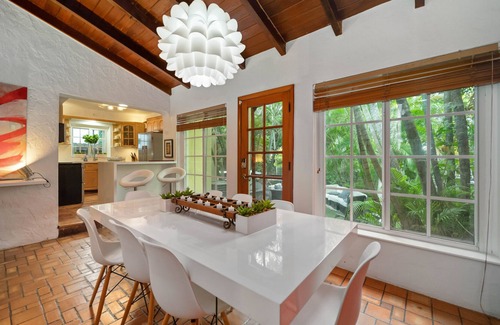 Seybold Villa | MIMO gem - last minute ULTRA availability