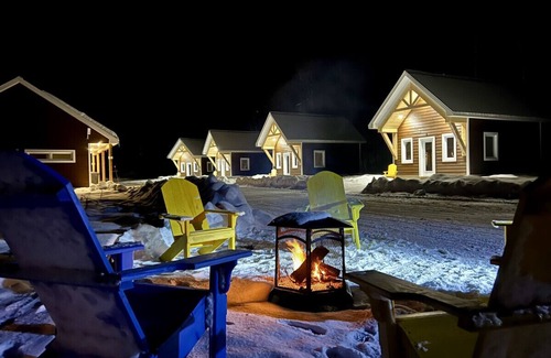 Saint-Gabriel-de-Valcartier Ski Chalet | Mini cottage # 6 by the river banks