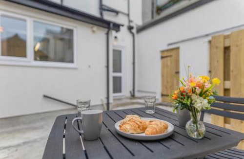 Bala House | Minafon