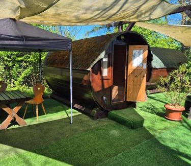Lubbenau/Spreewald Hotel | Mini Hotel Übernachten Im Gurkenfass