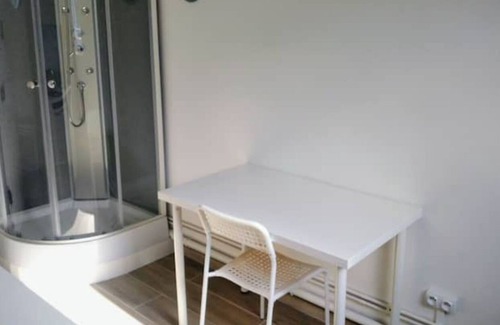 Porte-Dauphine Apartment | Mini Studio au Pied de la Tour Eiffel
