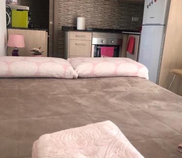Calafell Apartment | Miniestudio en Calafell, cerca Barcelona