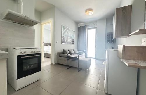 Aigaleo Apartment | Minimal City Retreat in Western Athens