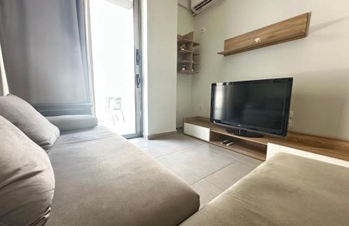 Aigaleo Apartment | Minimal City Retreat in Western Athens