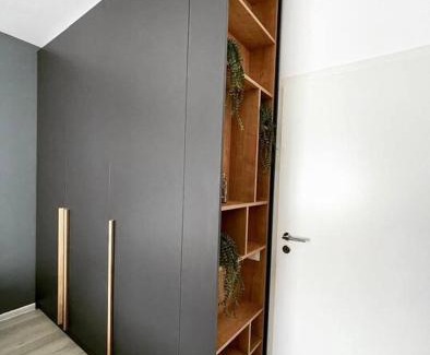 Tractorul Apartment | Minimalist Studio Apartment Brașov