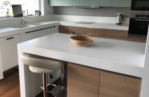 Alimos Apartment | Minimalistic apartment in Athens riviera