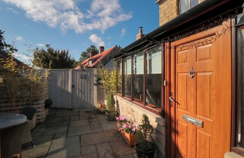 Snainton Cottage | MINN'S COTTAGE, pet friendly, character holiday cottage in Snainton