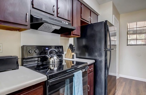 Savannah House | Mins to Downtown & Islands! Robinhood Cottage