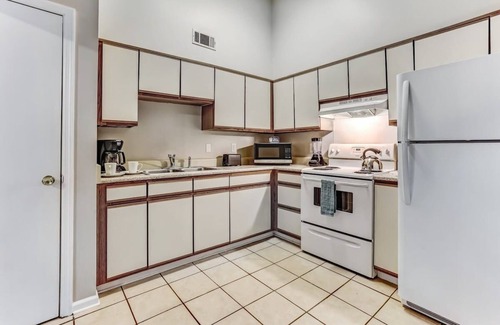 Savannah House | Mins to Downtown & Islands! Garfield Getaway
