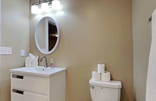 Indianapolis House | Mins to Downtown & Raceway Rookwood Retreat 1
