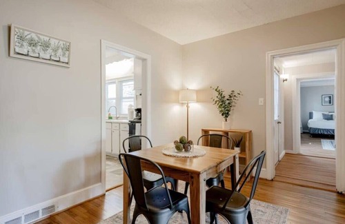 Columbia House | Mins to USC, Hospital, Zoo! Columbia Duet-Unit A
