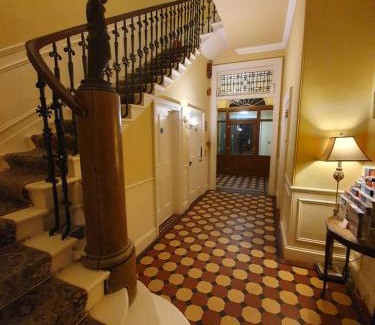 Newington House | Minto House