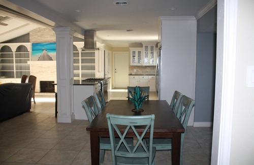 Bay Area House | MINUTES FROM BEACH, LUXURIOUS HOME, GREAT FOR FAMILIES! POOL TABLE!