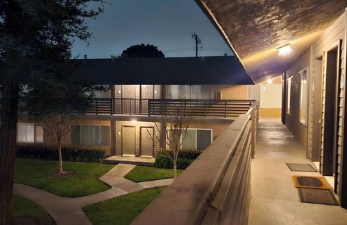 La Habra Condo | Minutes from the Happiest place on earth. A private getaway. Entire place.