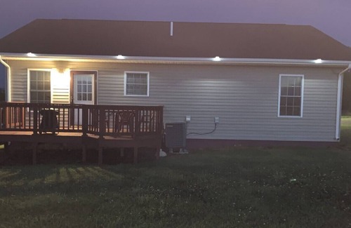 Albany House | MINUTES TO DALE HOLLOW AND LAKE CUMBERLAND