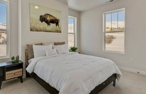 Deer Mountain House | Minutes to Park City|Private Hot Tub|Pets Allowed