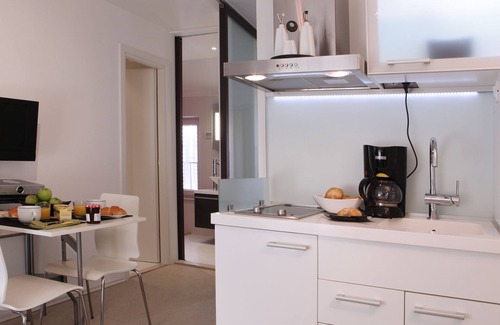 Pile Apartment | MirÓ Studio Apartments