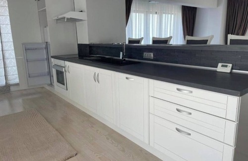 Mamaia-Sat Apartment | Mira Residence