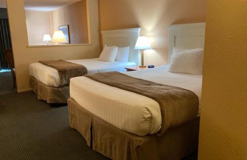 Desert Hot Springs Resort | Miracle Springs Resort and Spa