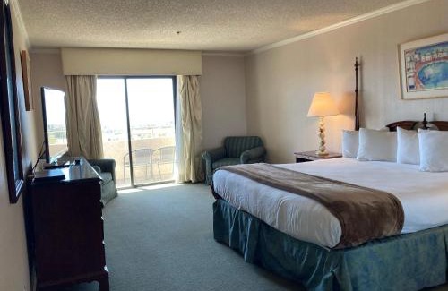 Desert Hot Springs Resort | Miracle Springs Resort and Spa