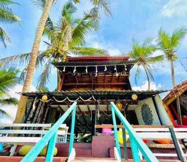 Boossa Hotel | Miracles Beach