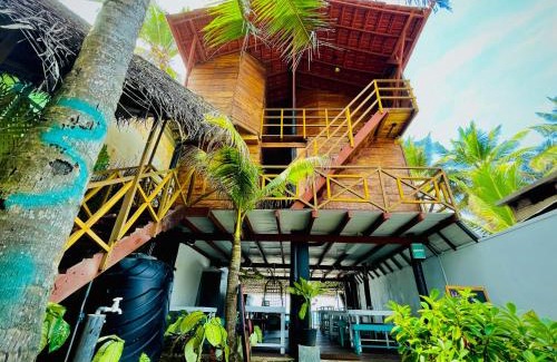Boossa Hotel | Miracles Beach