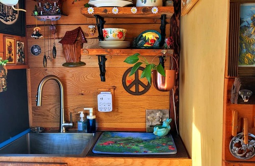 Belfast Cabin | Miracles on Polly - Fairy Tale Cabin - A return to your childhood