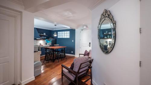Bagong Lipunan Ng Crame Apartment | MiraNamin Nest LIRYO and LANTANA Residence in Unique Historic Home - Garden, Rooftop, Private Kitchen