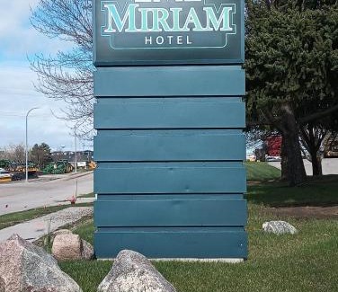 Bismarck Hotel | Miriam Hotel