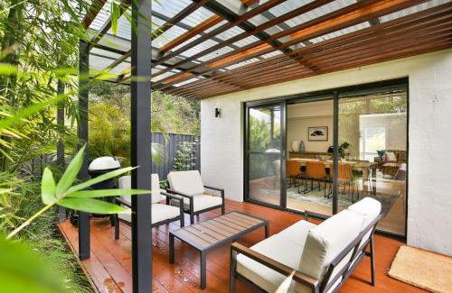 Culburra Beach House | Mirigaan I Pet Friendly I 8 Min Walk to Beach