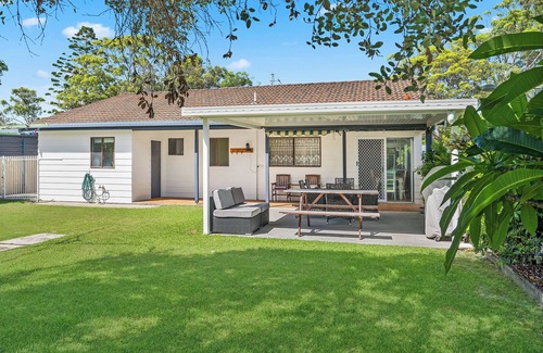 Lake Cathie House | Mirrabooka: 2 BR, 1 BA House in Lake Cathie , Sleeps 6
