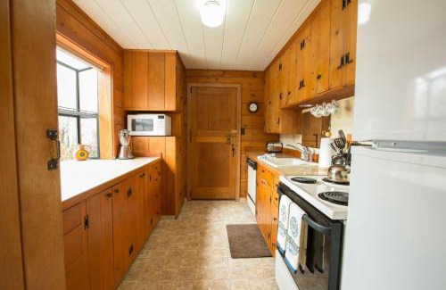 Bend House | Mirror Pond bungalow