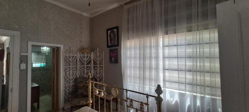 Kroonstad Villa | Miss Daisy