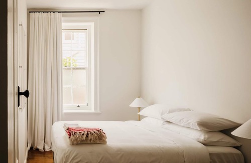 New Farm Apartment | Miss Midgley's - Locker Room