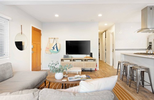 Point Loma House | Mission Point 1 by Avantstay San Diego Beach House w/Huge Patio & Fire Pit Walk to Beach!